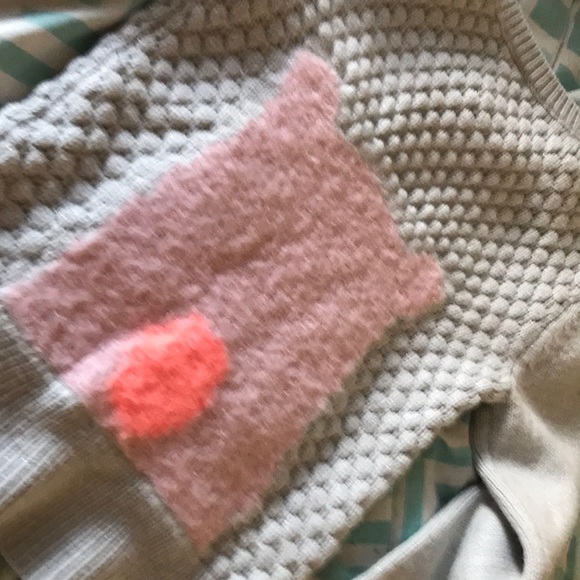 Clothes - Picture 3 of 3